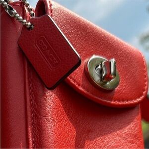 Coach Rare Vintage Campbell Red‎ Leather Universal Turn-Lock F50070